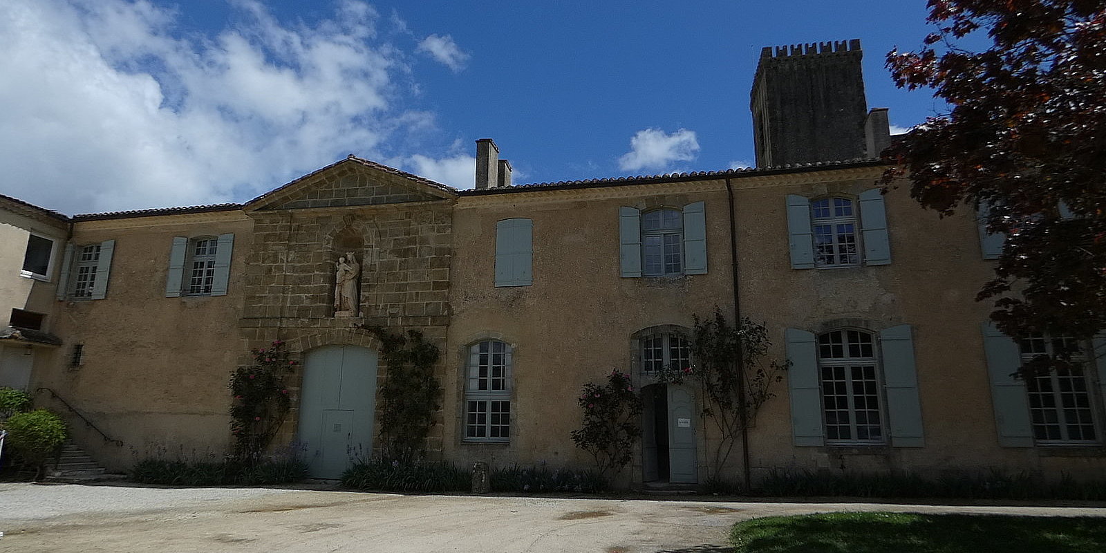 À Boulaur, le bonheur est dans la prière… et dans le pré !